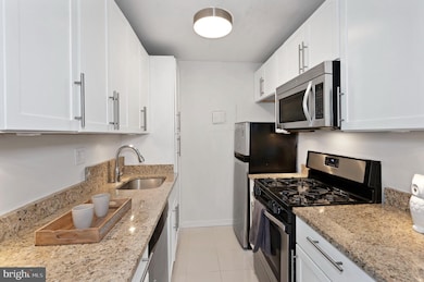 Carriage House unit 202, Washington, DC 20037 - photo 2