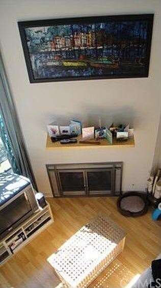 Wood burning fireplace 