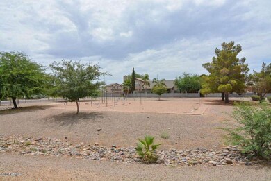 769 E Sack Dr, Phoenix, AZ 85024 - photo 4