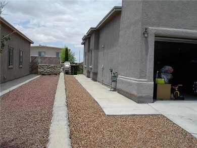 14225 Desert Bush Dr, El Paso, TX 79928 - photo 2