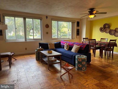 Park Sutton Condominiums unit 417, Silver Spring, MD 20910 - photo 4