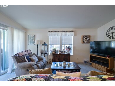 4850 Netarts Hwy W unit 6, Tillamook, OR 97141 - photo 5