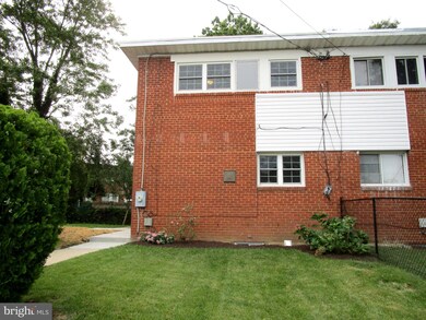 2811 Keating St, Temple Hills, MD 20748 - photo 2