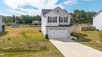 108 Fireside Dr, Benson, NC 27504 - photo 2