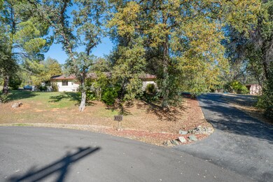 8751 Goldstone Ln, Redding, CA 96001 - photo 4