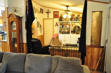 27795 Avenue 146 unit A, Porterville, CA 93257 - photo 6