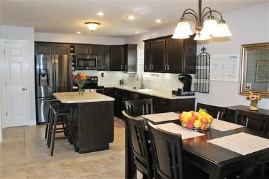 4111 Hedgewood Ct, Newburgh, IN 47630 - photo 5