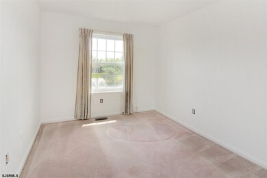 682 E Lake Front Cir, Galloway, NJ 08205 - photo 5