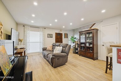 4801 E Euclid Ave unit 2, Phoenix, AZ 85044 - photo 3