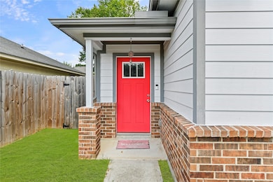8118 Tower St, Houston, TX 77088 - photo 2