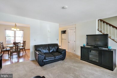 608 Knightsbridge Dr, Hagerstown, MD 21740 - photo 5