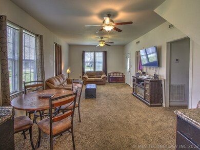 202 N Whitaker St, Pryor, OK 74361 - photo 7
