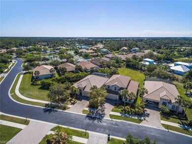 Close proximity to the clubhouse and other amenities.