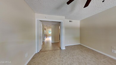 8_pc_oAJfEVURJF_ovOFl8OM8L_layout_1