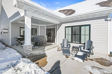 505 Vintage Ln, Pella, IA 50219 - photo 3