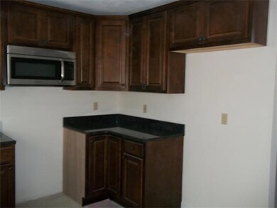 29 Mount Pleasant St, Oxford, MA 01540 - photo 4