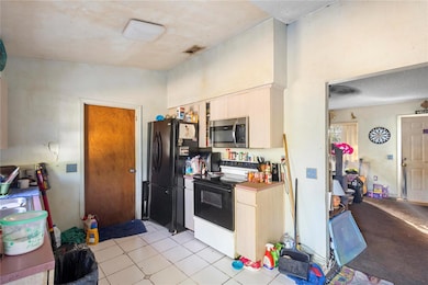 523 Cipres Cir, Winter Haven, FL 33880 - photo 7