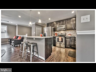 817 Nottingham Rd, Baltimore, MD 21229 - photo 7