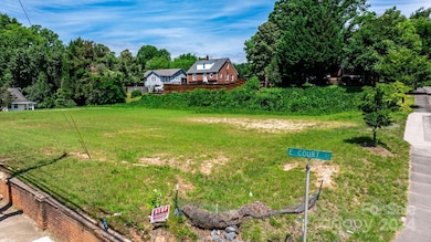 25 N Mcdowell Ave, Marion, NC 28752 - photo 7