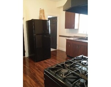 117 Prospect St unit 1, Waltham, MA 02453 - photo 2