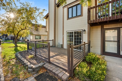 1721 Cedarbrook Ct unit 1, Sycamore, IL 60178 - photo 3