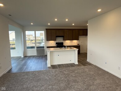 529 Redvine Dr, Sheridan, IN 46069 - photo 2