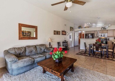 Family Room 1 2-HDR