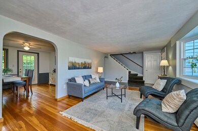 10 Locust St, Burlington, MA 01803 - photo 6