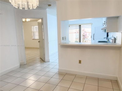 3810 SW 108th Ave unit 4, Miami, FL 33165 - photo 4