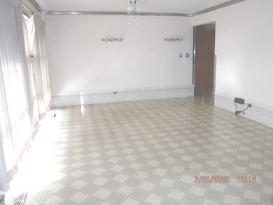 901 Norfolk Ave, Westchester, IL 60154 - photo 3