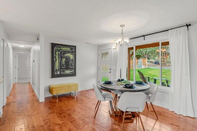 Dining and Entry