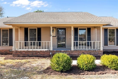 911 Axis Cir, Hope Mills, NC 28348 - photo 3