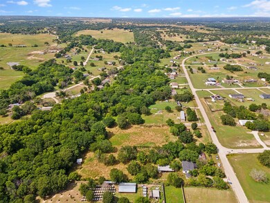 190 Valley Lake Ln, Springtown, TX 76082 - photo 7