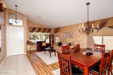 Entry / Living Room