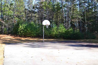 19 Saco St unit 27, Center Conway, NH 03813 - photo 4