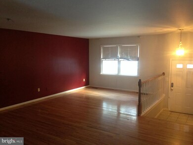 8036 Galla Knoll Cir, Springfield, VA 22153 - photo 2