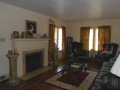 1900 Prairie St, Elkhart, IN 46516 - photo 2