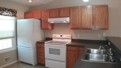 304 kitchen 2