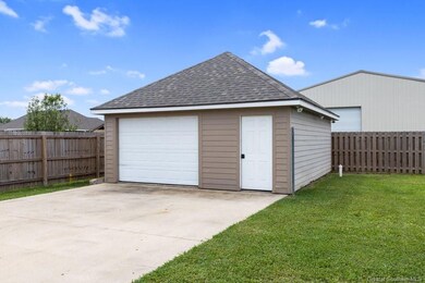 1917 N Michael Square, Lake Charles, LA 70611 - photo 4