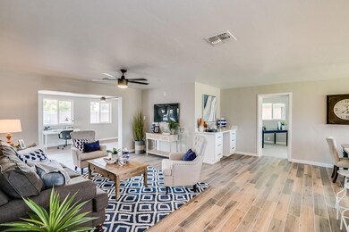 4647 N 31st- GR Entry