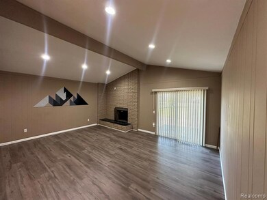 3217 Barton Dr, Sterling Heights, MI 48310 - photo 5