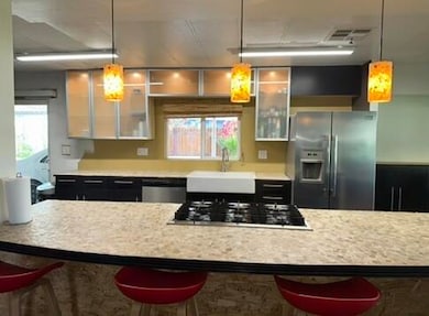 8A86B204-86EE-4E35-8BAE-C7F0263596BD_4_5