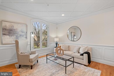 227 Locust St SE unit 4, Vienna, VA 22180 - photo 3