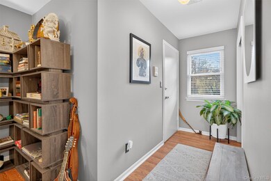 52 Milford Ln unit 3C, Suffern, NY 10901 - photo 4