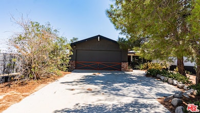 62033 Bonair Rd, Joshua Tree, CA 92252 - photo 4