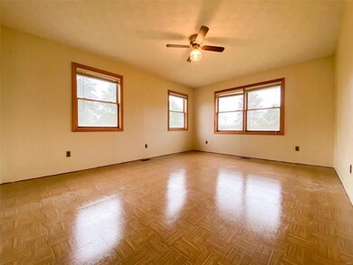 1211 W Apple St, Freeburg, IL 62243 - photo 7