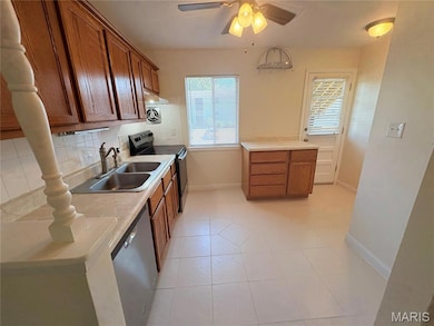 1812 Gascony Parc Dr, Lake Saint Louis, MO 63367 - photo 3