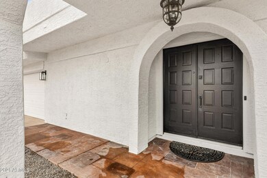 3715 E Poinsettia Dr-4