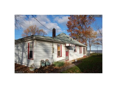 5475 E Lake Rd, Sheffield Lake, OH 44054 - photo 2