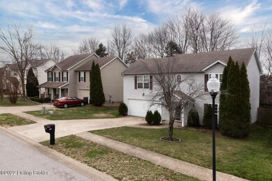 8101 Apple Valley Dr, Louisville, KY 40228 - photo 4